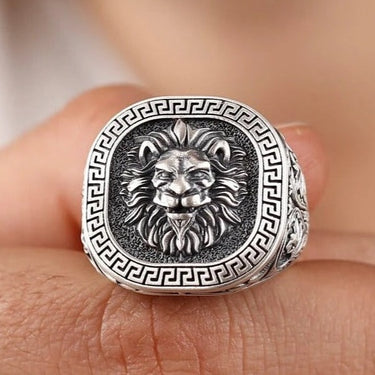 Maned Lion